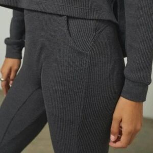 NWOT lunya Restore Thermal High Rise Leggings, Size Large, Color Grey Heather